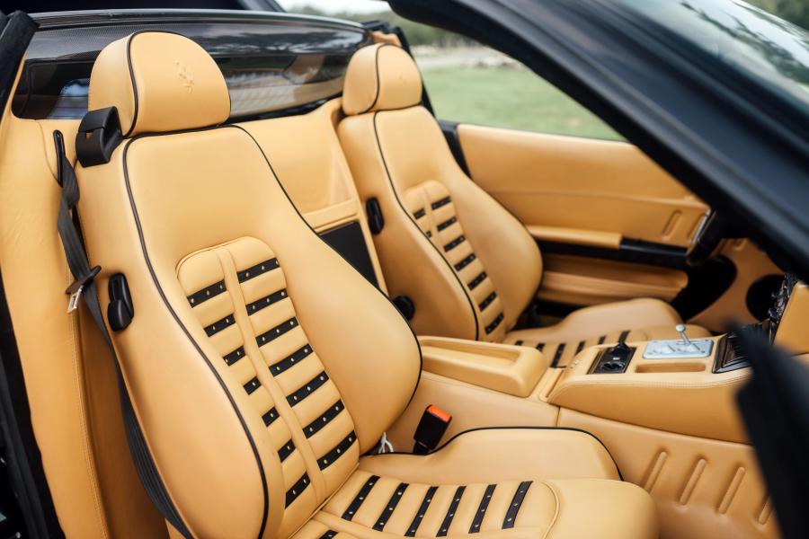  Ferrari 575 Superamerica Fiorano Handling Package 2005 года  (US) (фото 9 из 22)